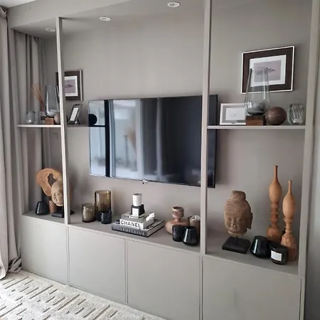 T2 Rdj Raphael Beachfront *