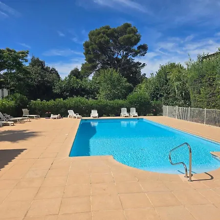 T2 Rdj Raphael Beachfront Apartment Saint-Raphael (Var)